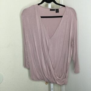 Tahari blouse
